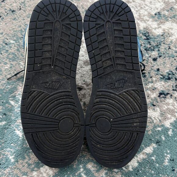 Size 11 - Air Jordan 1 Retro OG High Obsidian UNC 2019 - Picture 7 of 8